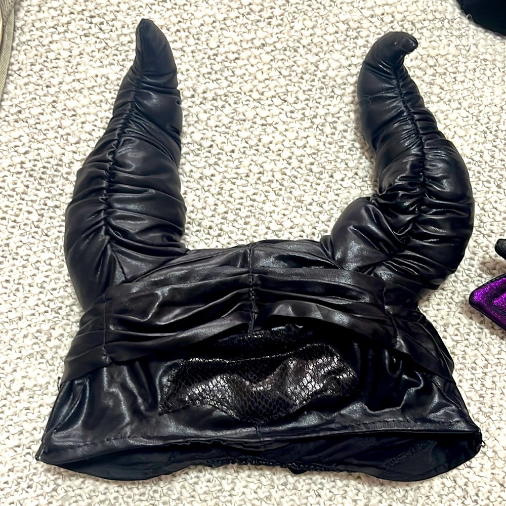 Disney maleficent wig and cape costume